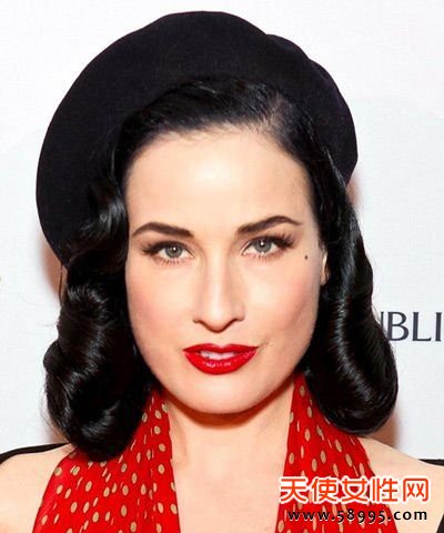 Dita Von Teese 